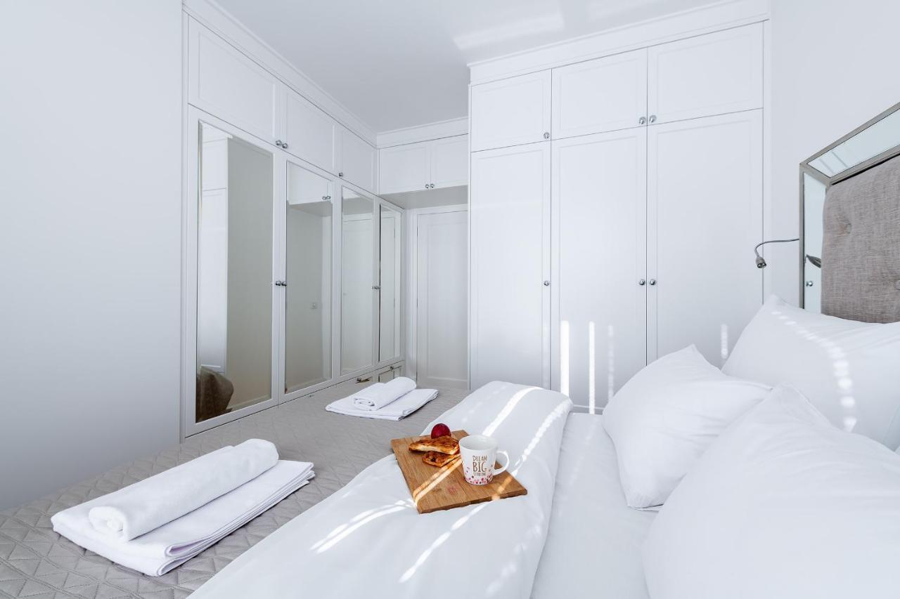 P&O Apartments Aleja Krakowska Varsovie Extérieur photo