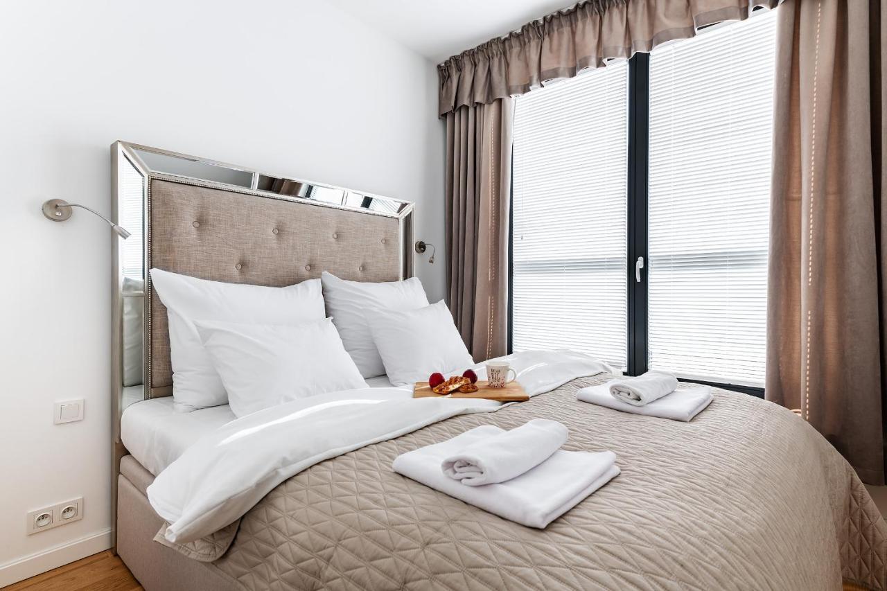 P&O Apartments Aleja Krakowska Varsovie Extérieur photo