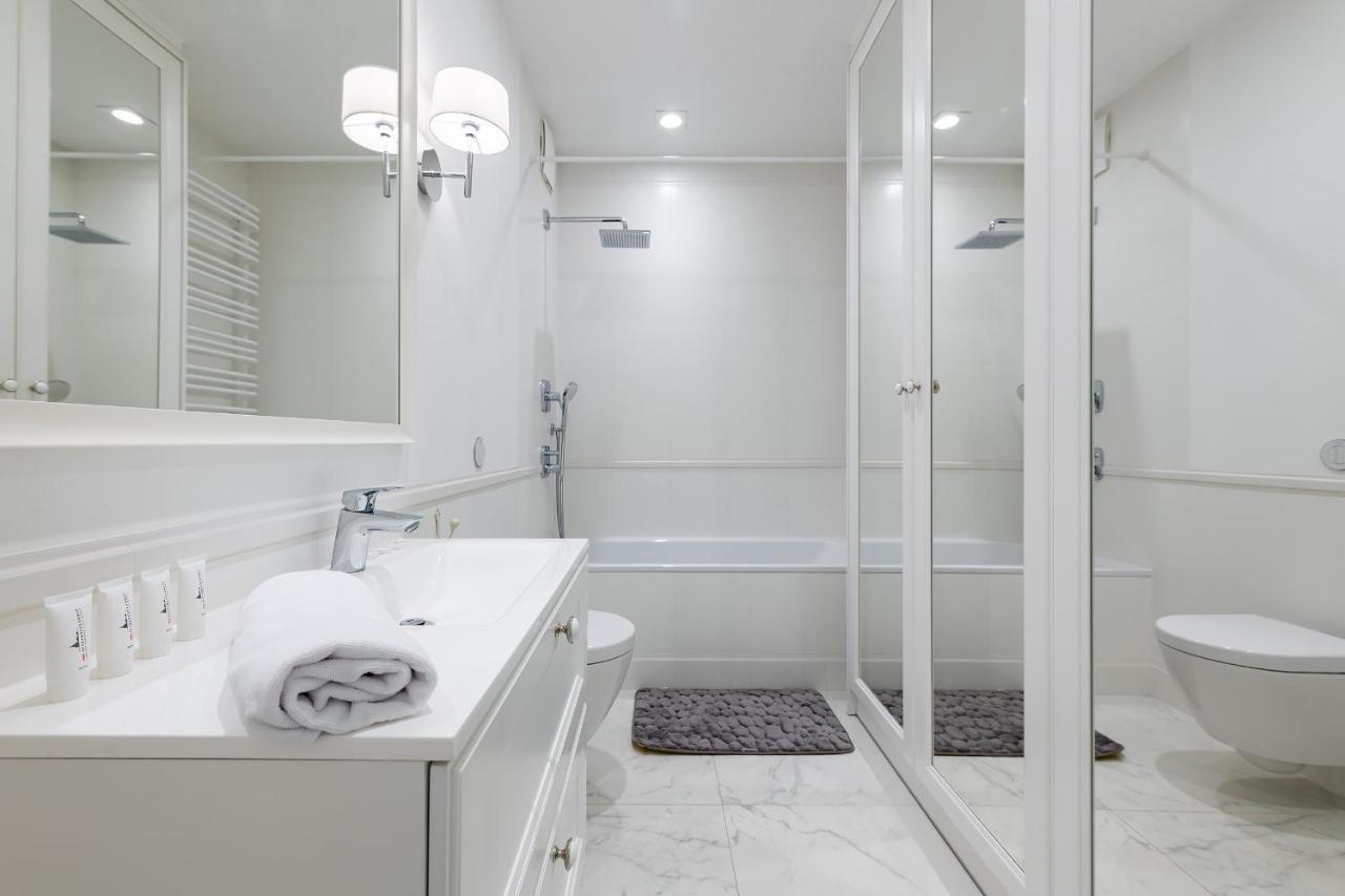 P&O Apartments Aleja Krakowska Varsovie Extérieur photo