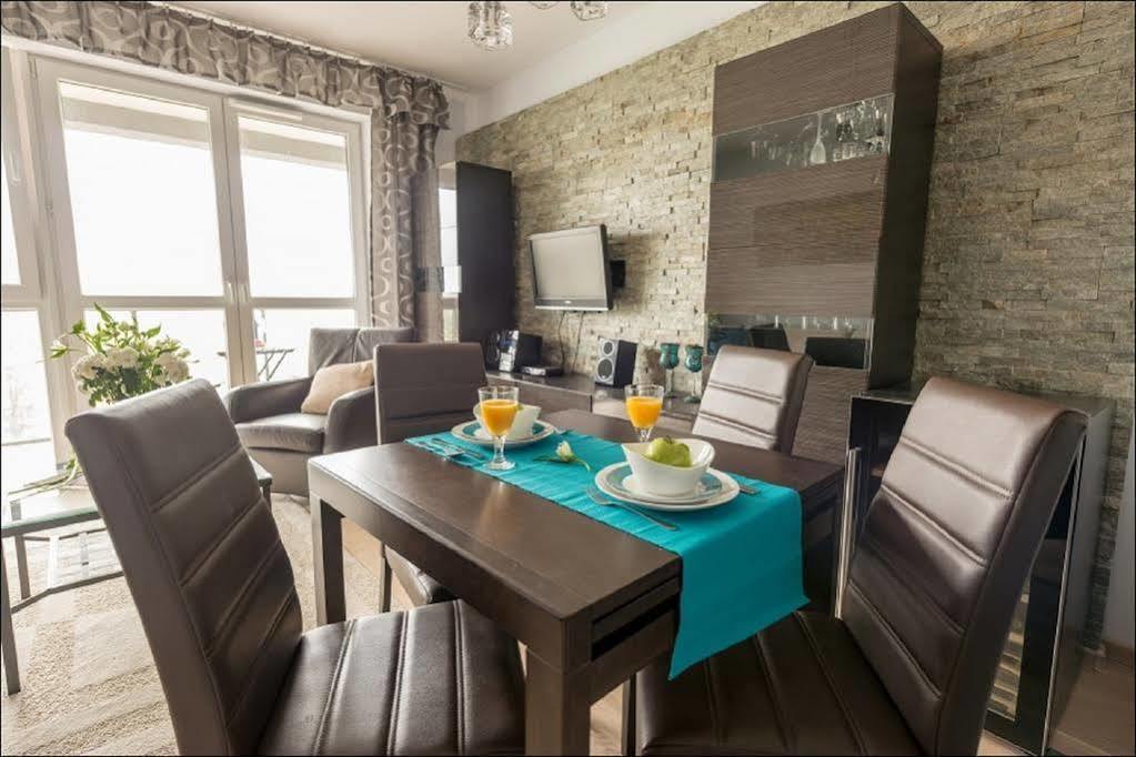 P&O Apartments Aleja Krakowska Varsovie Extérieur photo